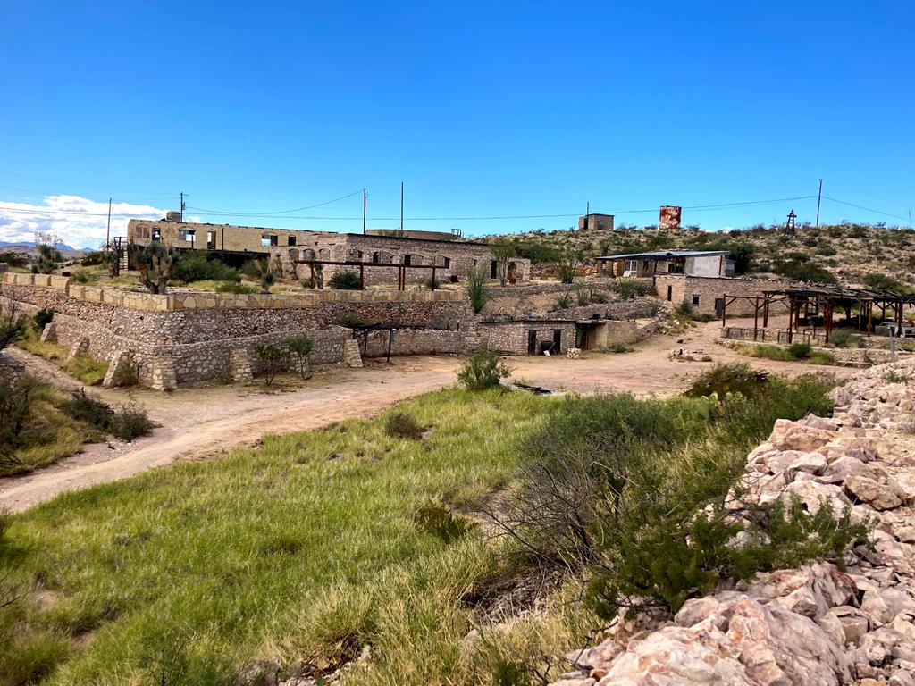 Texas Ghost Town For Sale - Villa de la Mina Also Has a Cave Network 1